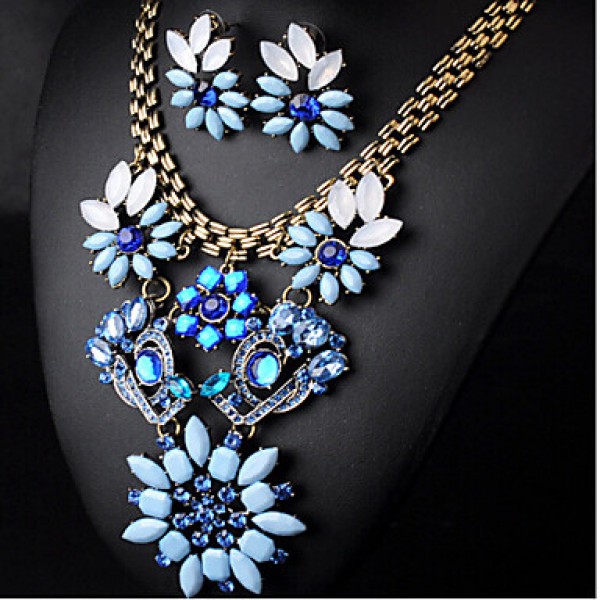 Europe and the diamond necklace exaggerated retro short flowers  