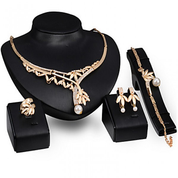  The explosion of gold necklace earrings bracelets rings set high-end banquet  